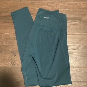 Alphalete pulse surge legging